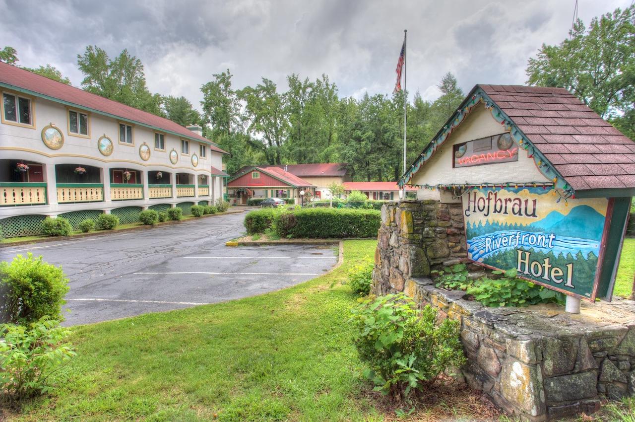 Hofbrau Riverfront Hotel Хелен Экстерьер фото